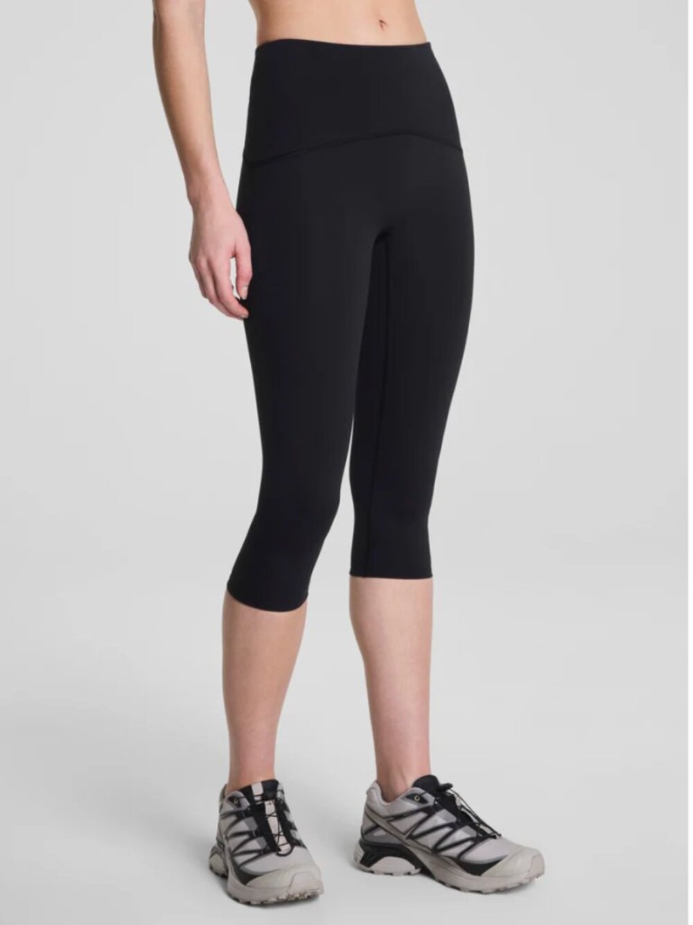 Spanx Booty Boost Cropped 7/8 Leggings with Pocket Very Black - Medium NWT